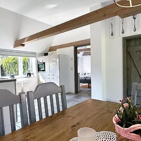Holiday home Fresenhus, Eingezaunter Garten, Hund Willkommen, Kamin, Wlan, Hell Und Kuschelig Humptrup